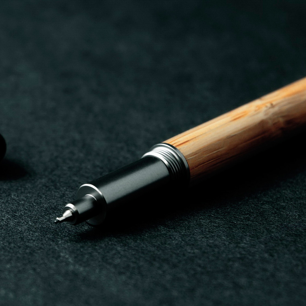 ECO【竹系列】書寫觸控兩用筆

（中性筆組）

黑色|鈦黑陽極