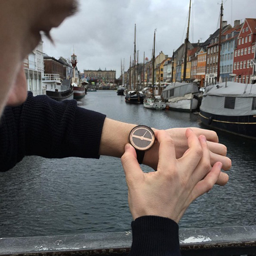 充滿北歐氣息的簡約設計－VEJRHØJ  霍伊經典木頭腕錶款